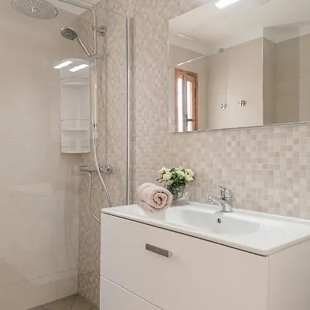 Buganvillas * أذيخي